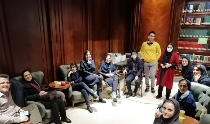 کتابداران کتابخانه فرهنگستان هنر در کتابخانه جندی‌شاپور